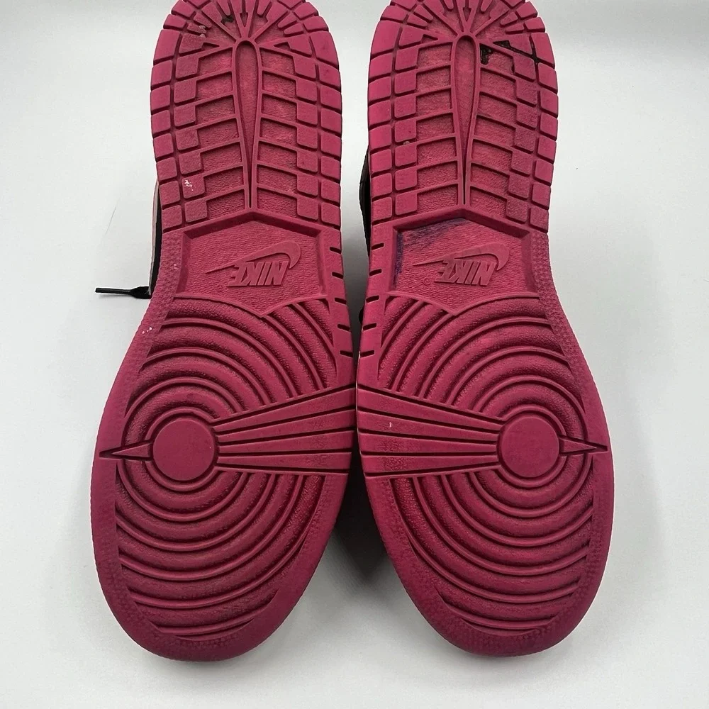 Nike Air Jordan 1 Retro High Vivid Pink‎ Sneakers Size 9Y No box